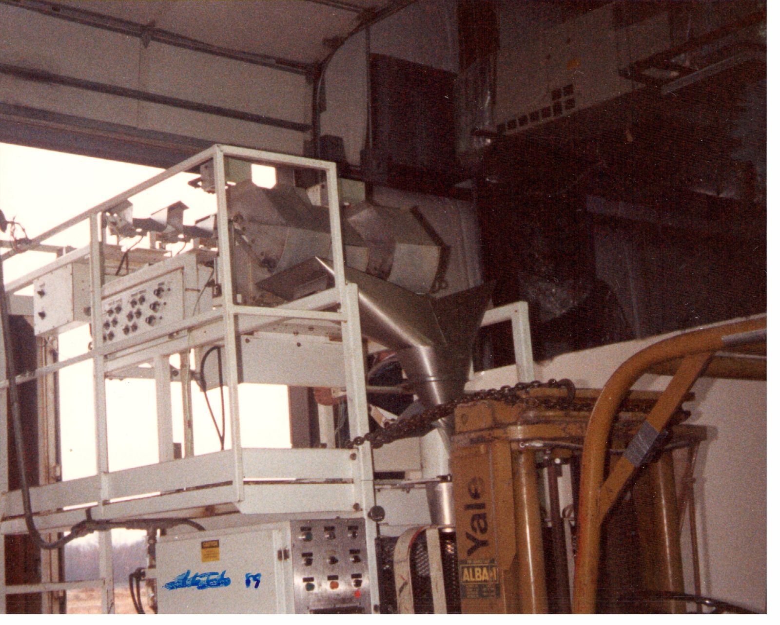 The packaging line is installed.